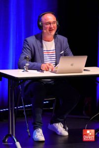 Offrez à vos équipes une intervention originale séminaire d’entreprise signée Repliks : impertinente, drôle et percutante, façon Laurent Baffie corporate.
